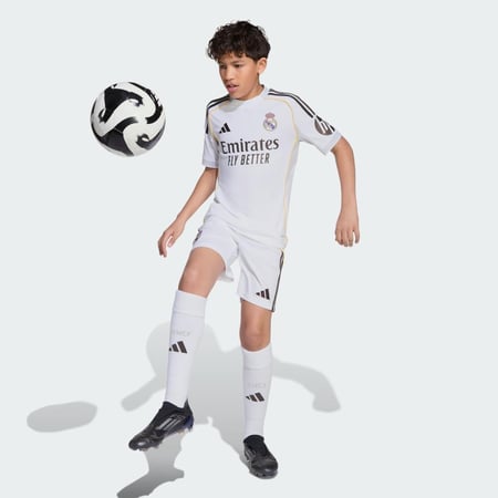 طقم اطفال للجنسين ريال مدريد الجديد 2026