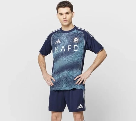 تيشيرت رونالدو نسخة الانديه شبابي ورجالي وجامبو