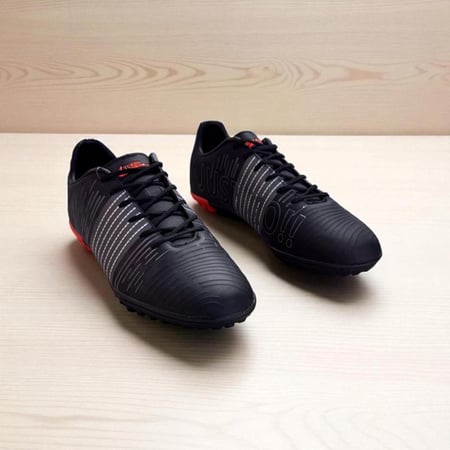 أحذية تربو  كرة قدم