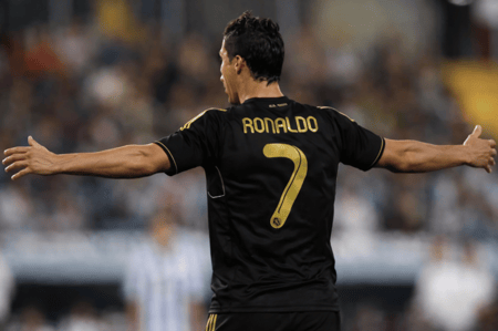 تيشيرت ريال مدريد (2011-2012 كلاسيكي