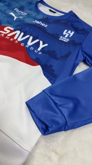 بلوفر الهلال