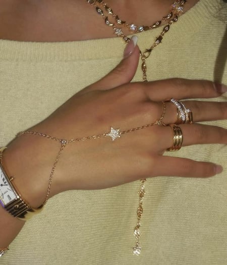 خاتم واسورة متصلة ذهبي نجمة | Glint Hand Chain