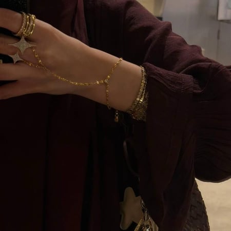 خاتم واسورة متصلة ذهبي سادة | Glint hand chain