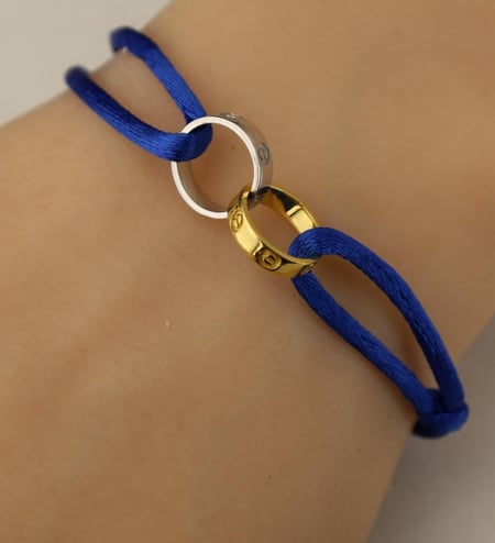 أسوارة حلق كارتير