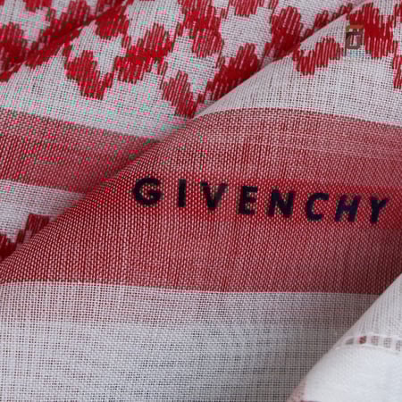 شماغ جيفنشي الاصلي