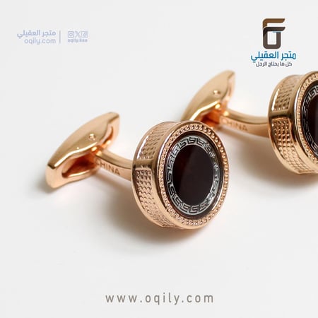 كبك رجالي دائري ذهبي بفص أسود