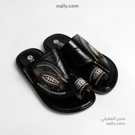 حذاء شرقي شبابي