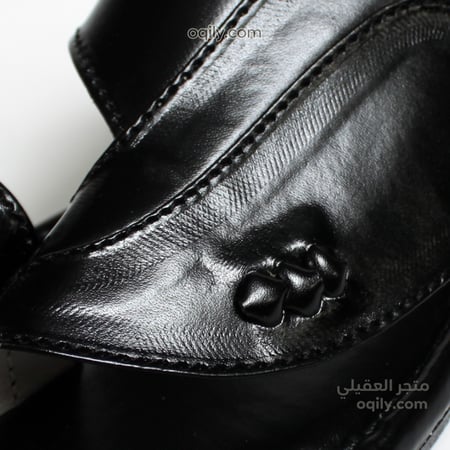 حذاء شرقي شبابي