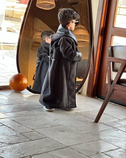 فروة اطفال شتوية بأطراف جلد مع اسم مخصص