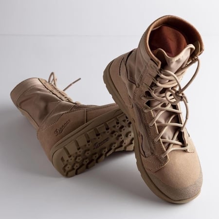 بسطار DANNER لون بيج