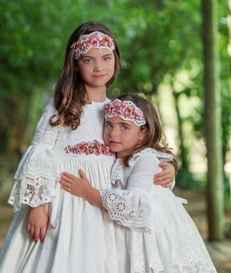 فستان الورد الإسباني