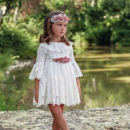 فستان الورد الإسباني