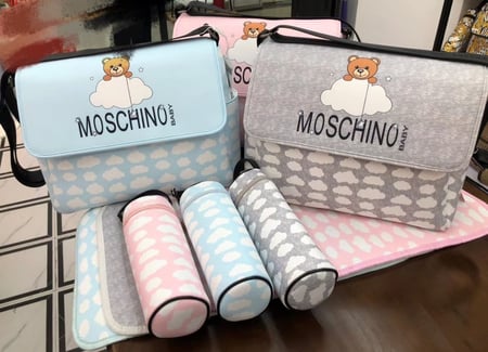 شنط موسكينو ثلاث الوان