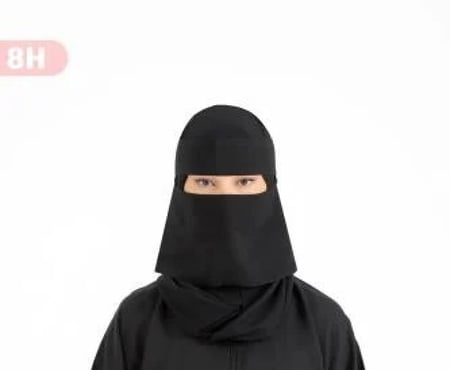 نقاب قصير ماركة  بدون اسم النسائي – حيث تلتقي الحشمة بالأناقة | قماش ناعم وخفيف، مطاط مائل 1 انش وخياطة مزدوجة متقنة