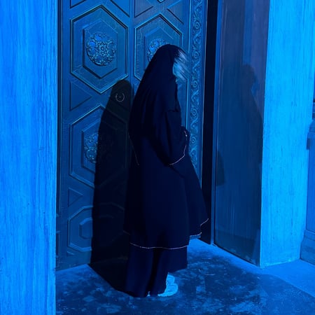 عباية سوداء طبقتين