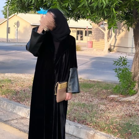 عباية بجلد بالاكمام