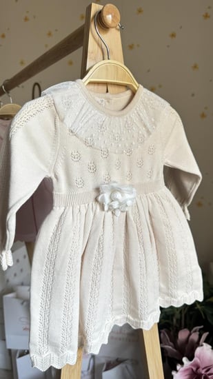 فستان مواليد قطن 100% بني فاتح  + قبوع شعر