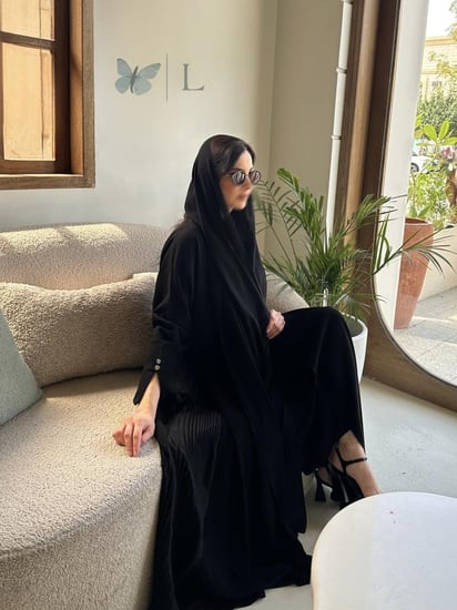 Abaya y1