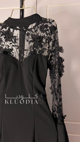 فستان اسود طويل بتل مطرز