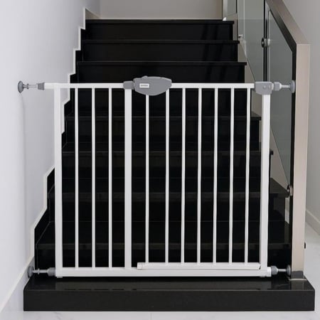 حاجز درج امان للاطفال  العرض  العرض 76 سم  ويتمدد الى  83 سم  و ارتفاع 78 سم \=S1