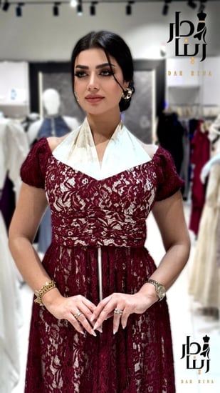 فستان دانتيل قطعتين رقبة