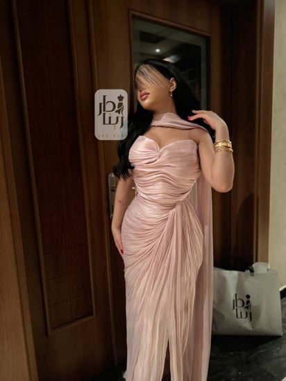 6. فستان سهرة كركل عقدة موف بقصة ناعمة – صورة أمامية