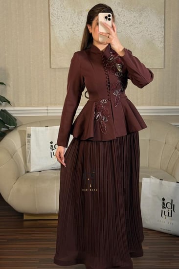 تيور أنيق قطعتين بني من دار رينا