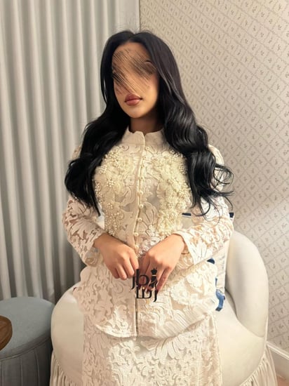 تفاصيل القطعة العلوية في تيور جبير لول أوف وايت من متجر دار رينا