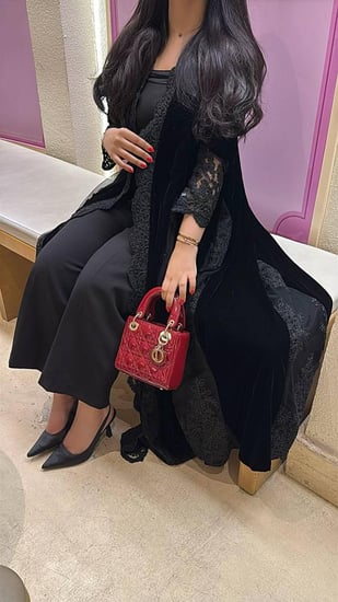 عباية مخمل كوري + دانتيل-متجر رغد