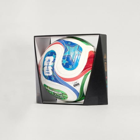 كرة قدم أديداس تريوندا لكأس العالم FIFA 26™ برو