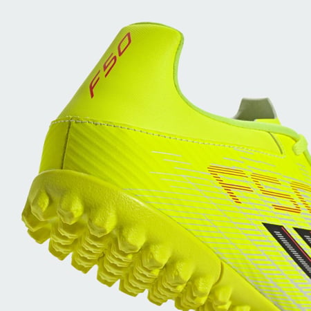 حذاء أديداس F50 كلوب تي أف