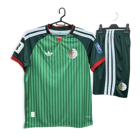 طقم منتخب الجزائر مع الشورت