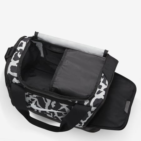 شنطة نايك دافل صغيرة