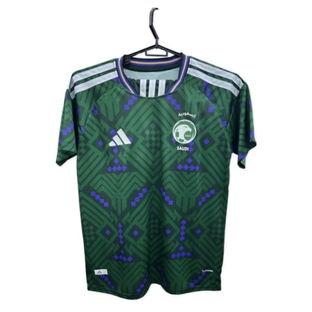 طقم منتخب السعودية مع الشورت