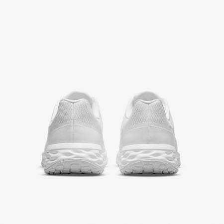 حذاء نايك ريفولوشن 6