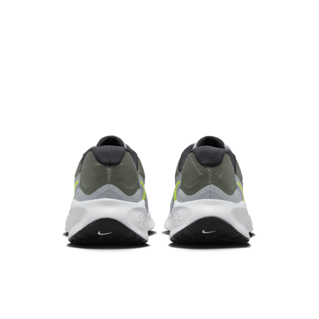 حذاء نايك ريفولوشن 7