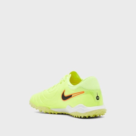 حذاء نايك تيمبو ليجند 10 أكاديمي تي أف