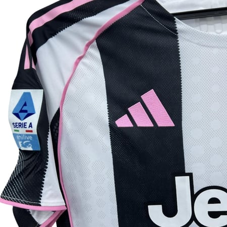 طقم نادي يوفنتوس مع الشورت