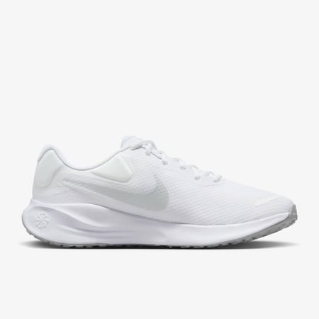 حذاء نايك ريفولوشن 7