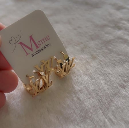 مجموعة لويس فيتون حلق