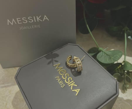 حلق ميسكا ناعم ذهبي