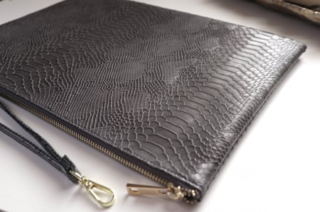 باوتش/ رمادي