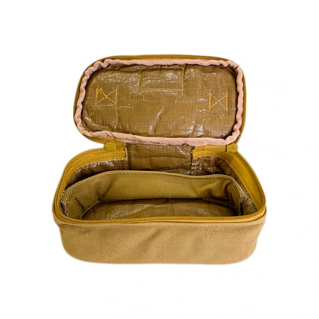 شنطة 8 بيالة مستطيلة تنزاني مبطن