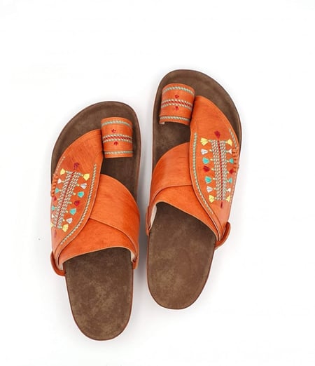 حذاء شرقي طبي-متجر حذاء المشرق