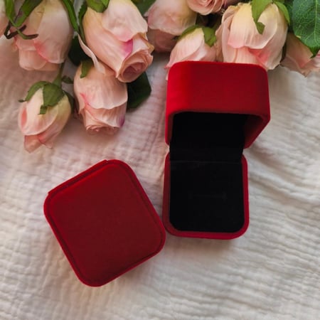 خاتم حديثي ولاده