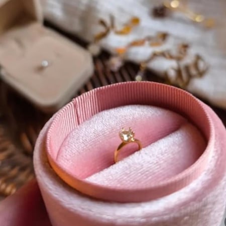 خاتم حديثي ولاده