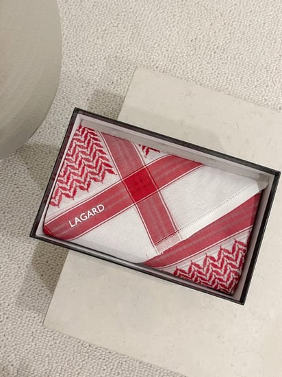 شماغ LAGARD