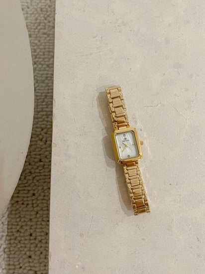 ساعة نسائية