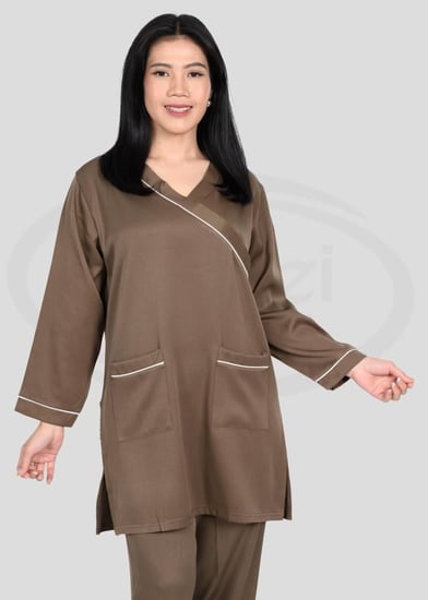 يونيفورم شتوي للعاملات متعدد الألوان