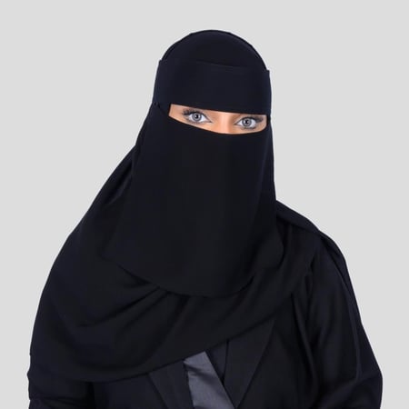 نقاب وسط خطين قصيره